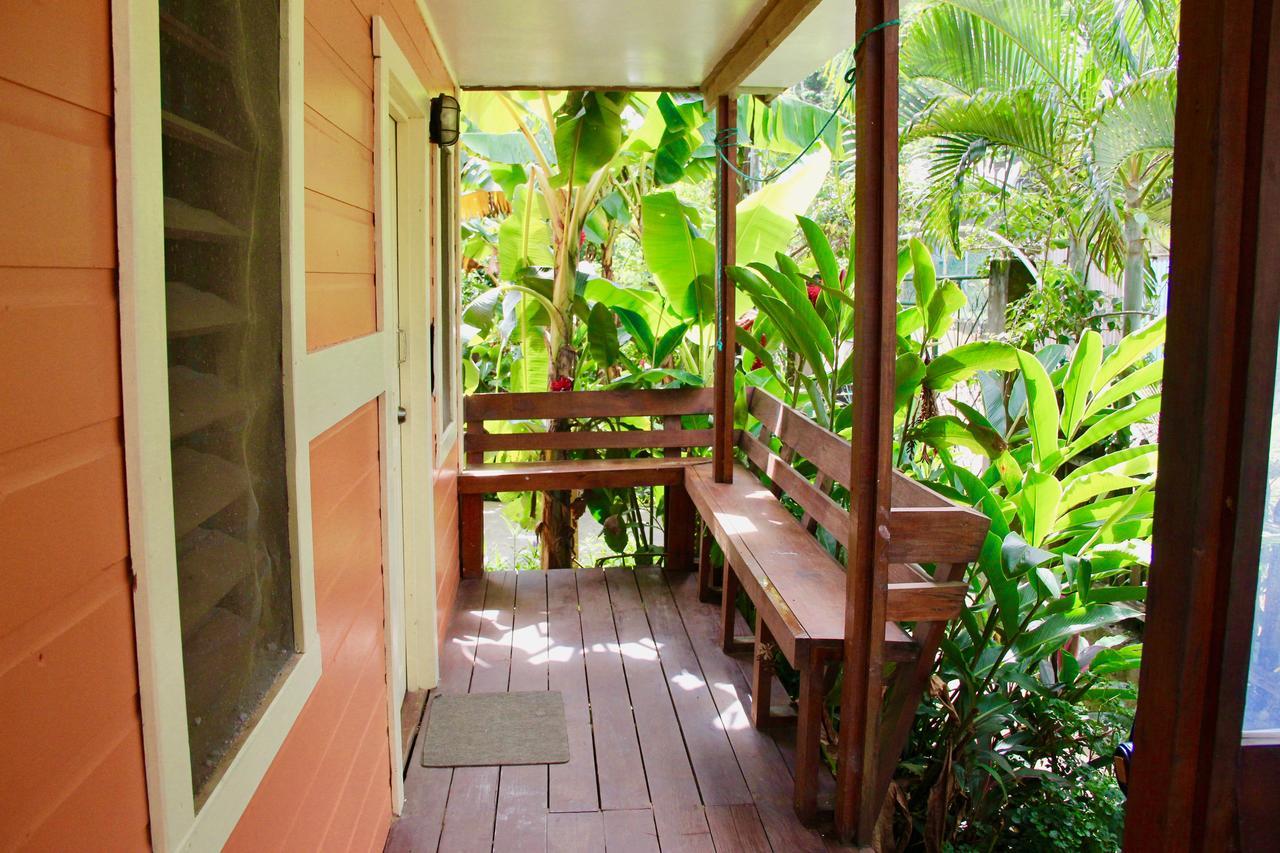 Roatan Backpackers' Hostel Sandy Bay Eksteriør bilde